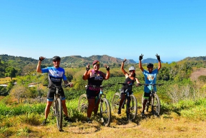 Jaco Beach: Jungle and Waterfalls Mountain Bike Tour