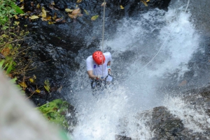 Jaco: Canyoning e Canopy Tour