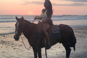 Excursiones a caballo en Jaco