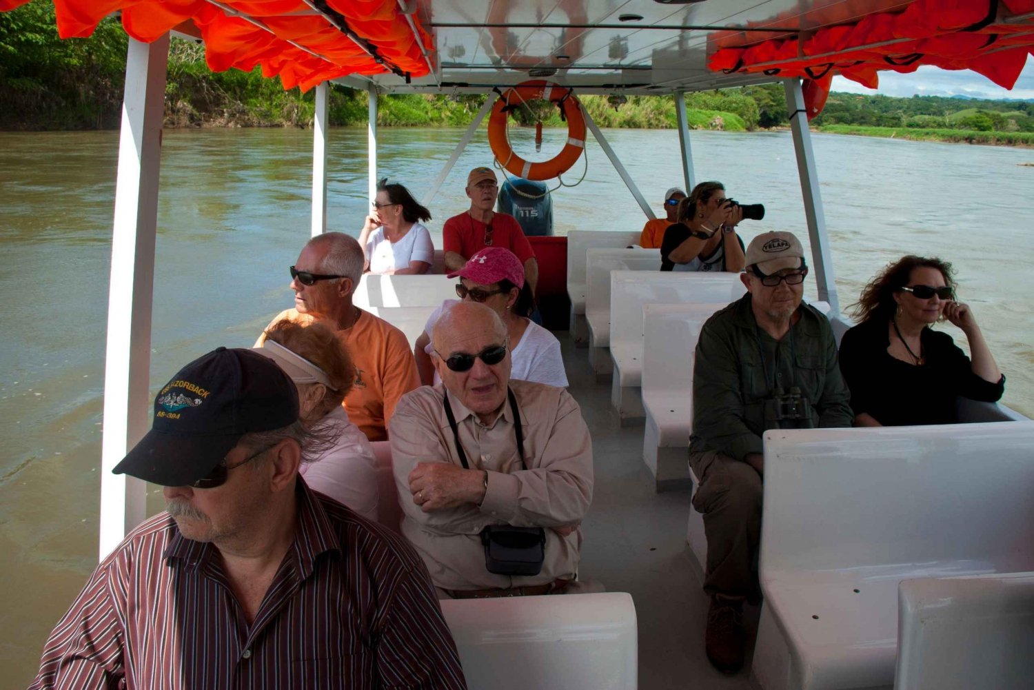 Jaco: Río Jungla y Aventura con Cocodrilos en Hacienda Nosavar