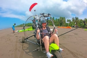 Jaco: volo in parapendio sull'Oceano Pacifico a Esterillos Est