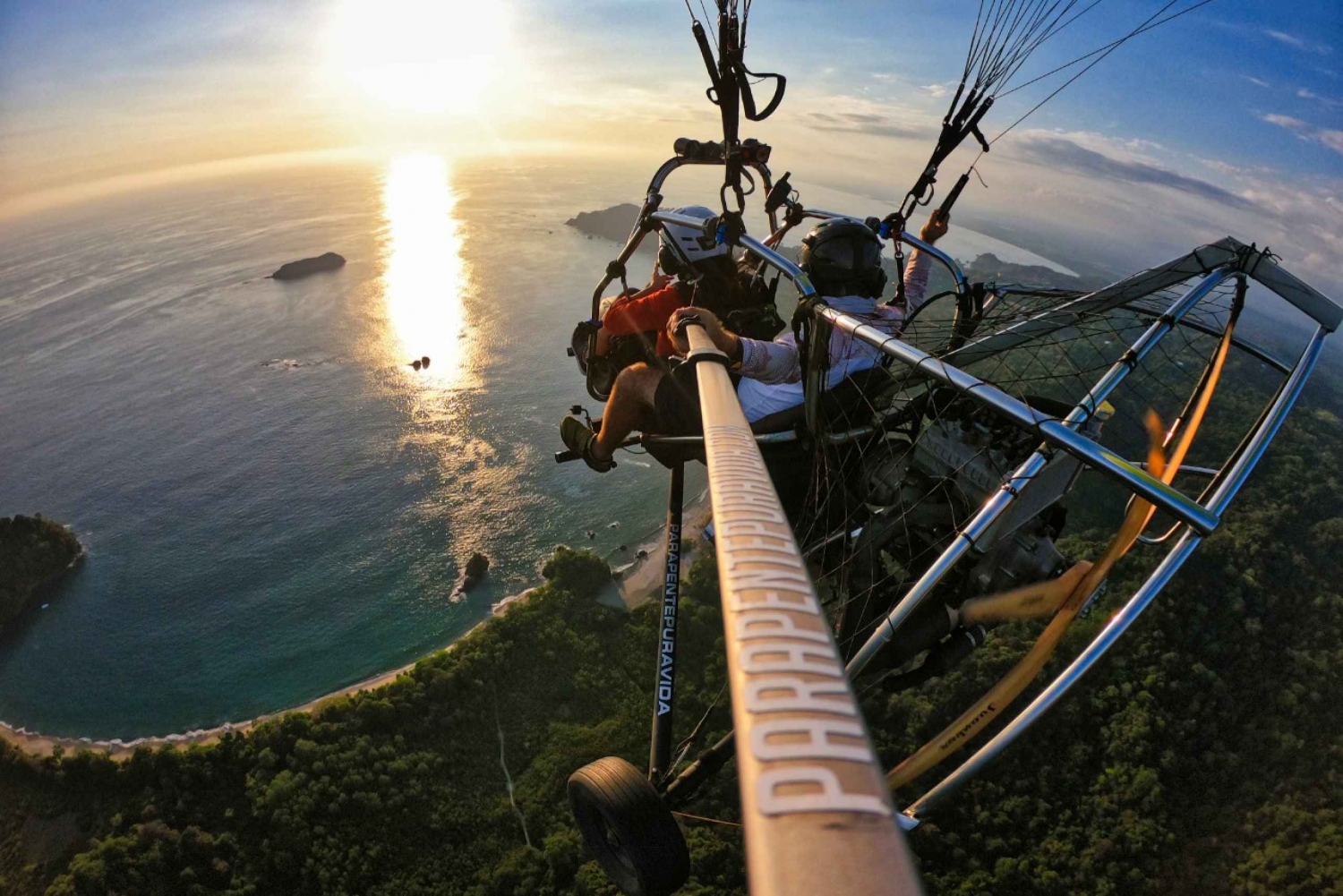 Jaco: Scenic Beach Paragliding Experience