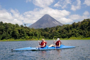 Tour in kayak sul lago Arenal