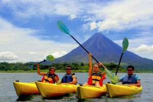 Excursión en Kayak por el Lago Arenal
