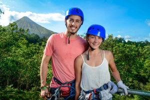 La Fortuna: Arenal Mundo Aventura Park Zip-Lining Tour