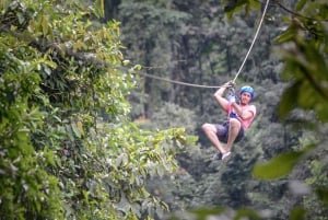 La Fortuna: Arenal Mundo Aventura Park 7 Zip-Lines Tour