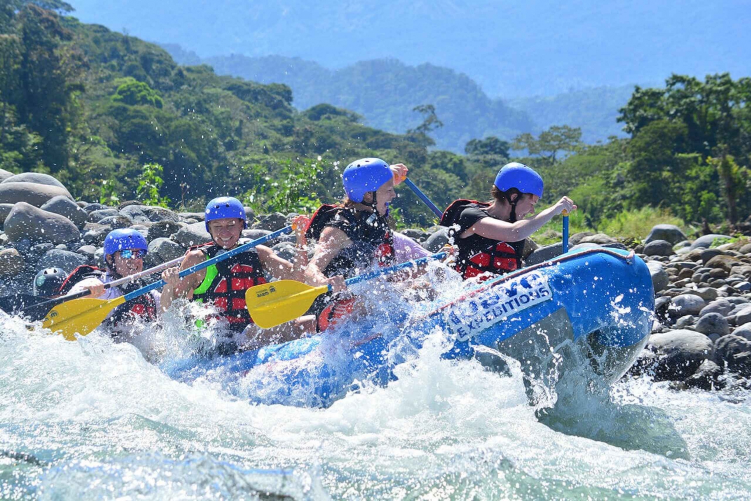 La Fortuna/Arenal: Rafting Classe III e IV no Rio Sarapiquí
