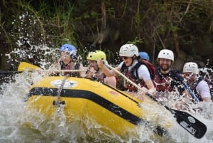 La Fortuna: Arenal Rafting Upper Balsa Klass 3 och 4 forsar