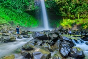 La Fortuna: Wycieczka z lunchem do wulkanu Arenal i wodospadu