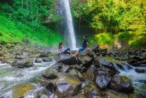 La Fortuna: Arenal-vulkanen og fossen tur med lunsj