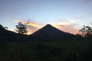 La Fortuna: caminata al volcán Arenal