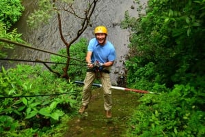 La Fortuna: Canopy + frokost + tubing og varme kilder