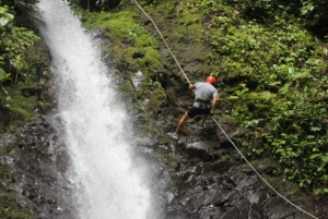 La Fortuna: Canyoning and River Rafting Tour with Lunch