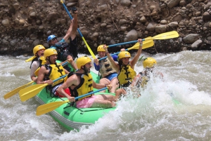 La Fortuna: Canyoning og River Rafting Tour med frokost