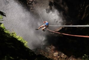 La Fortuna: Avventura in canyoning e ATV con pranzo e trasferimento