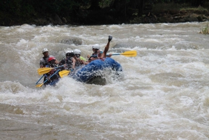 La Fortuna: Class III White Water Rafting Experience