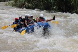 La Fortuna: Costa Rica Rafting clase II-III_Pura Adrenalina