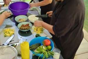 La Fortuna: Costa Ricanischer Kochkurs+Abendessen+Nachtfrosch-Tour