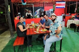 La Fortuna: Costa Ricaanse kookles+diner+nachtelijke kikkertour