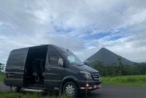 La Fortuna de Arenal: Lake Crossing to Monteverde