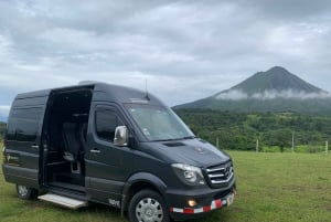 La Fortuna de Arenal: Lake Crossing to Monteverde