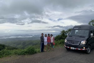La Fortuna de Arenal: Krydsning af søen til Monteverde