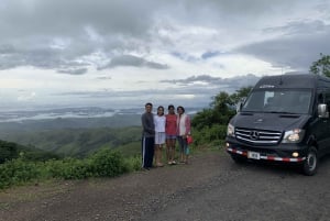 アレナルのフォルトゥナ：湖を越えてモンテベルデへ