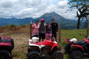 La Fortuna de Arenal: ATV-tour door vulkaan, rivier en bos