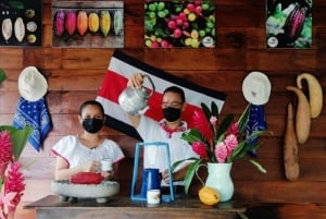 La Fortuna: Eden Chocolate Tour with Lunch