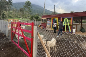 La Fortuna: Farmer for a Day Experience