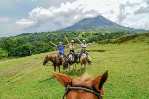 La Fortuna: Go Adventure Arenal Park 3 Attractions Tour