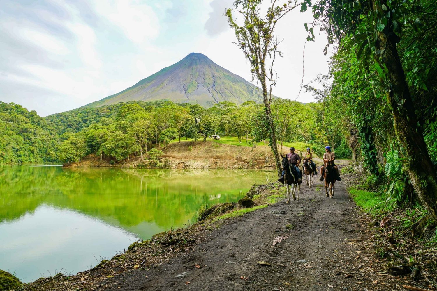 La Fortuna: experiência e passeio guiado a cavalo