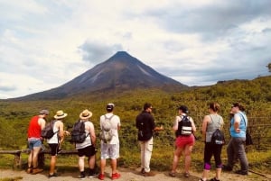La Fortuna: Halvdags vandring til Arenal-vulkanen