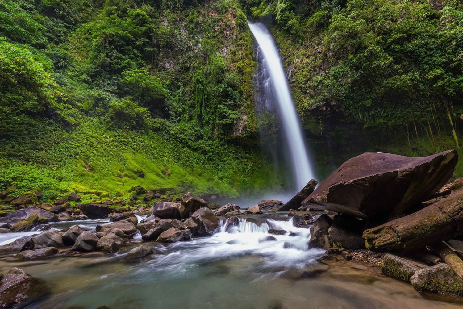 La Fortuna : Visite d'une demi-journée des chutes d'eau avec déjeuner