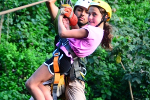 La Fortuna: Hangbruggen en Zip Line Tour met Lunch