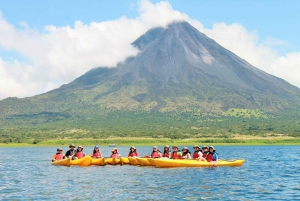 La Fortuna: Kajakfahren auf dem Arenalsee - Einzigartiger Blick auf den Vulkan