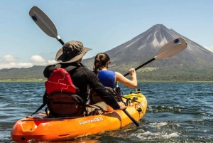 La Fortuna: Kajakfahren auf dem Arenalsee - Einzigartiger Blick auf den Vulkan