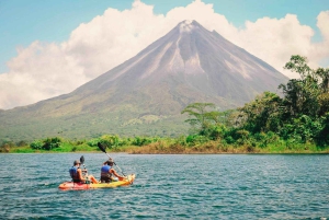 La Fortuna: Kajakfahren auf dem Arenalsee - Einzigartiger Blick auf den Vulkan
