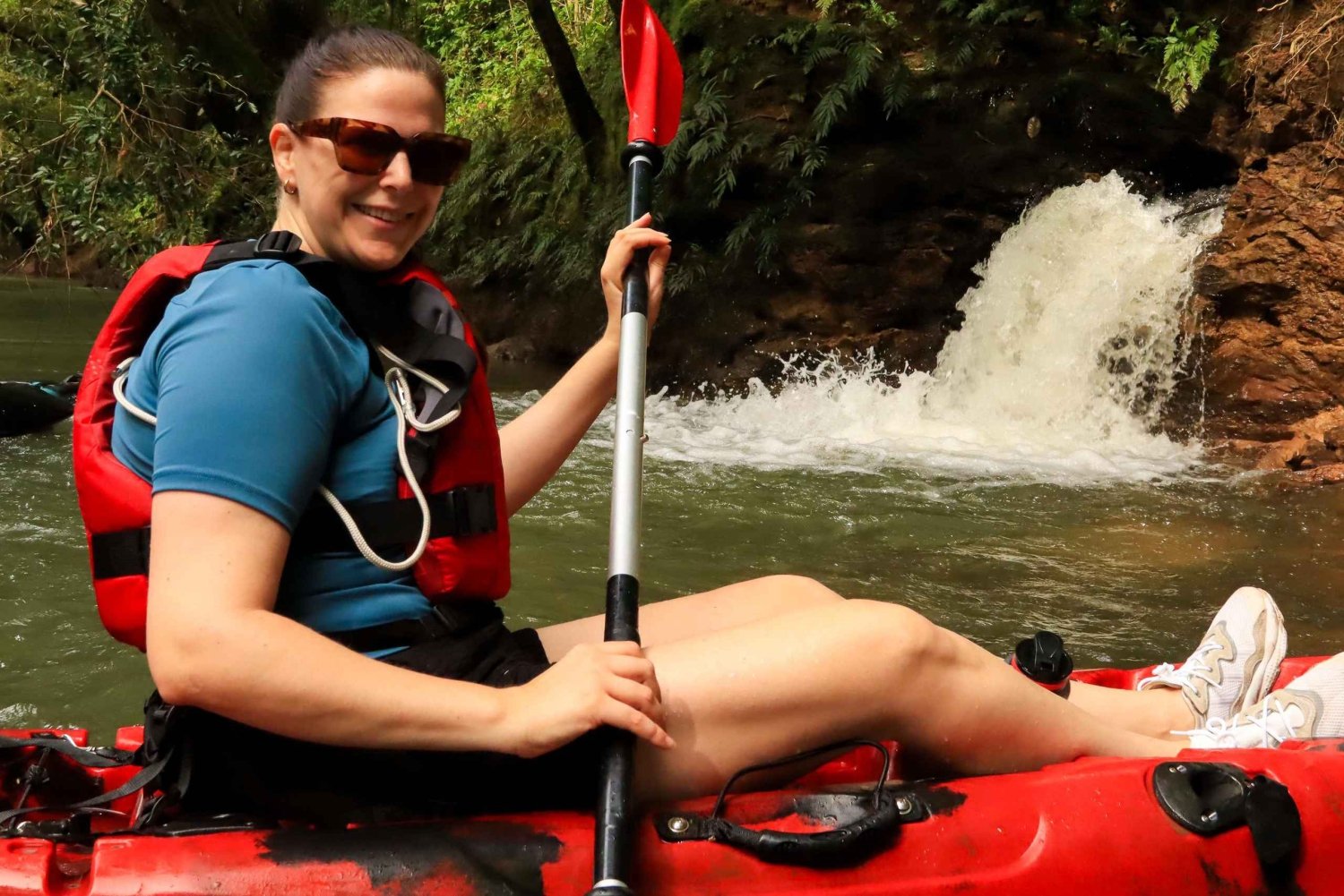 La Fortuna: excursión en kayak por el río Peñas Blancas con brunch