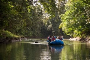 La Fortuna: galleggiante safari sul fiume Peñas Blancas
