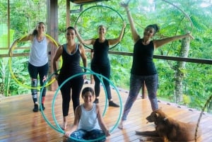 La Fortuna: Private Yoga Class on Rainforest River Platform