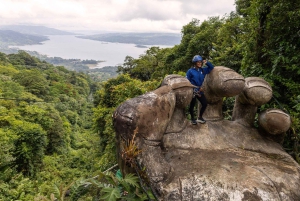 ラ・フォルトゥナ：スカイアドベンチャー・アレナル・ジップライン体験をお楽しみください