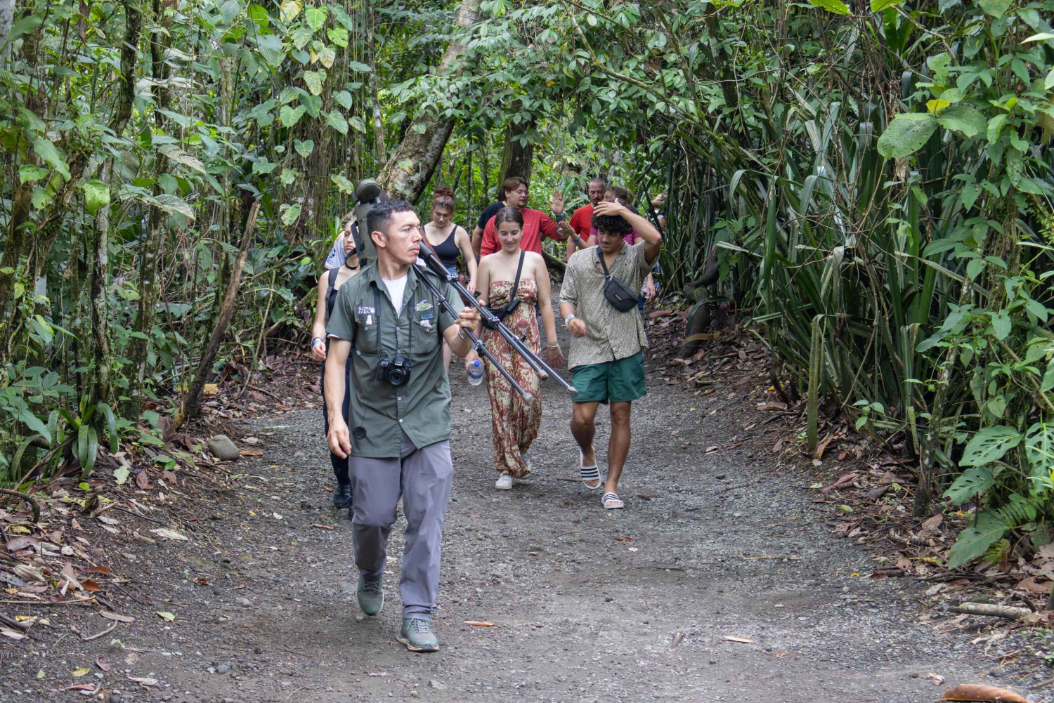 La Fortuna: Dovendyr og kaffe, sjokolade og sukkerrør