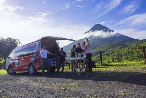 La Fortuna: expedición en grupo reducido al volcán Arenal