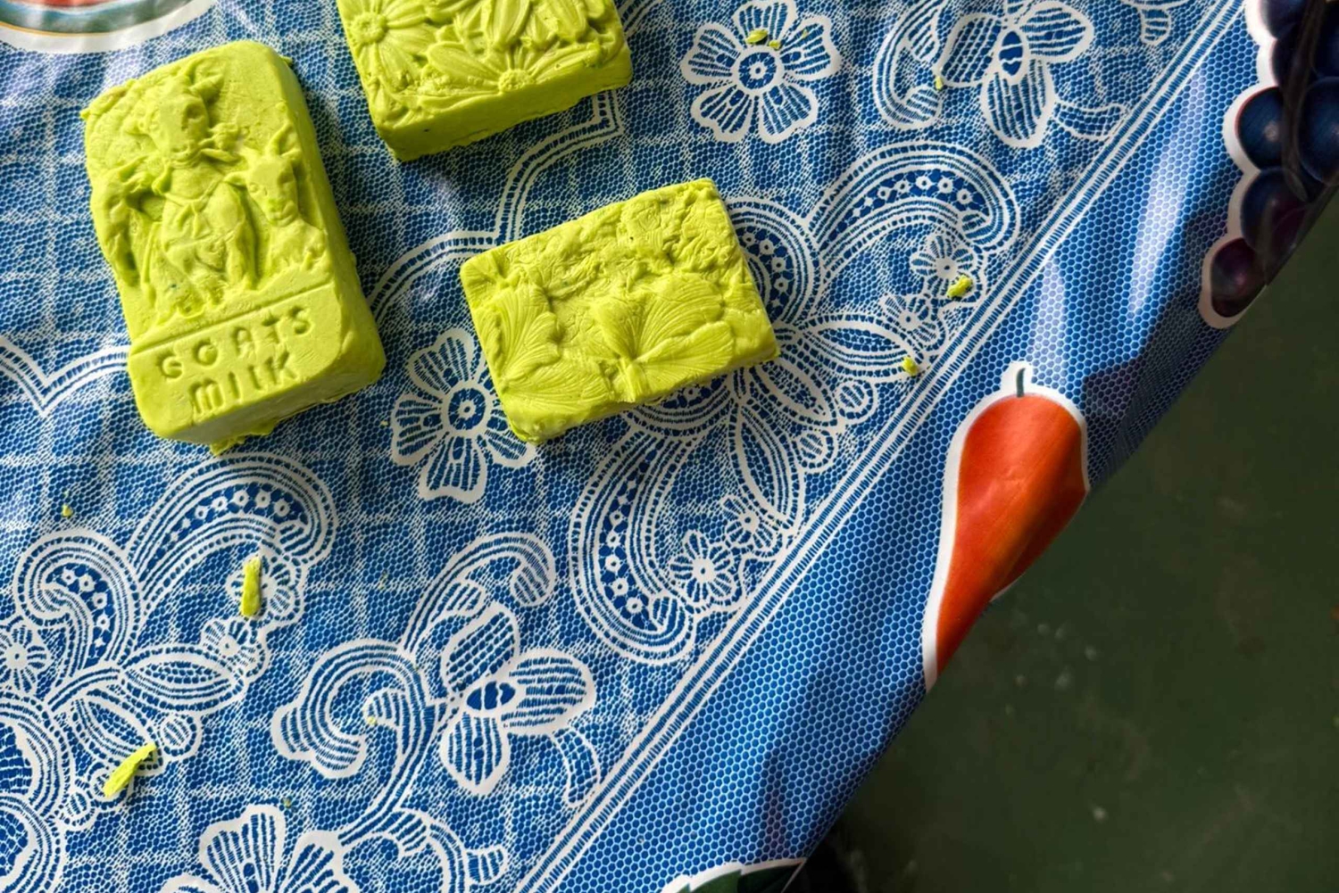 La Fortuna: Fazer sabão e caminhada pela vida selvagem