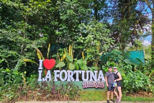 La Fortuna: Wasserfall-Wanderung mit Transport