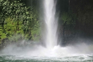 La Fortuna: Wasserfall-Wanderung mit Transport
