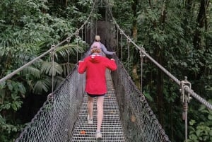 La Fortuna : Visite des chutes d'eau, du volcan et des ponts suspendus