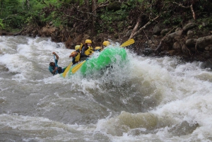 La Fortuna: Rafting em águas brancas Classe V