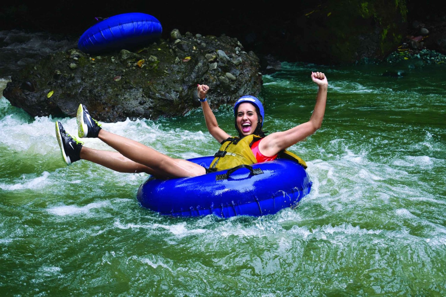 La Fortuna: Fortuna Fortuna: White Water Tubing Tour with Guide and Transfers: White Water Tubing Tour with Guide and Transfers